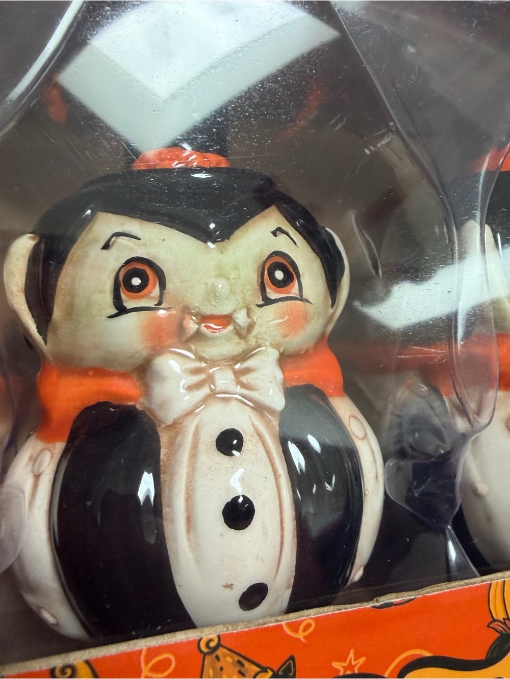 Johanna Parker Halloween Black and Orange Vampire Salt & Pepper Shakers - Picture 4 of 5